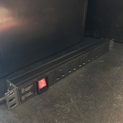 13A Supply to 6x13A Rack PDU