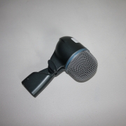 AKG D112